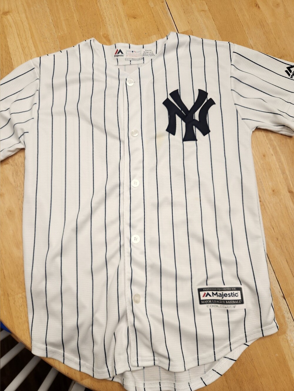 Majestic White Pinstripe NY Yankees Stanton Button-Up Jersey - Navy Logo youth M